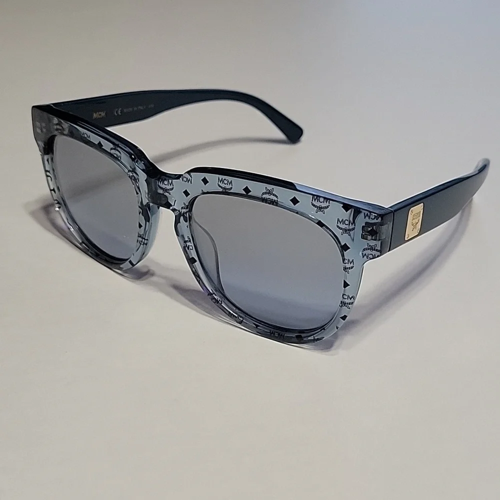 MCM! Blue Transparent Clear Monogram Visetos Wayfarer Sunglasses - Picture 1 of 9